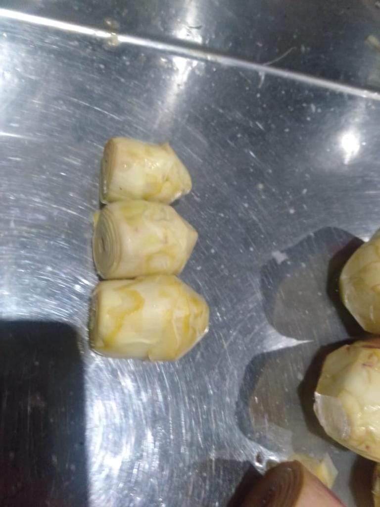 Artichokes whole hearts
